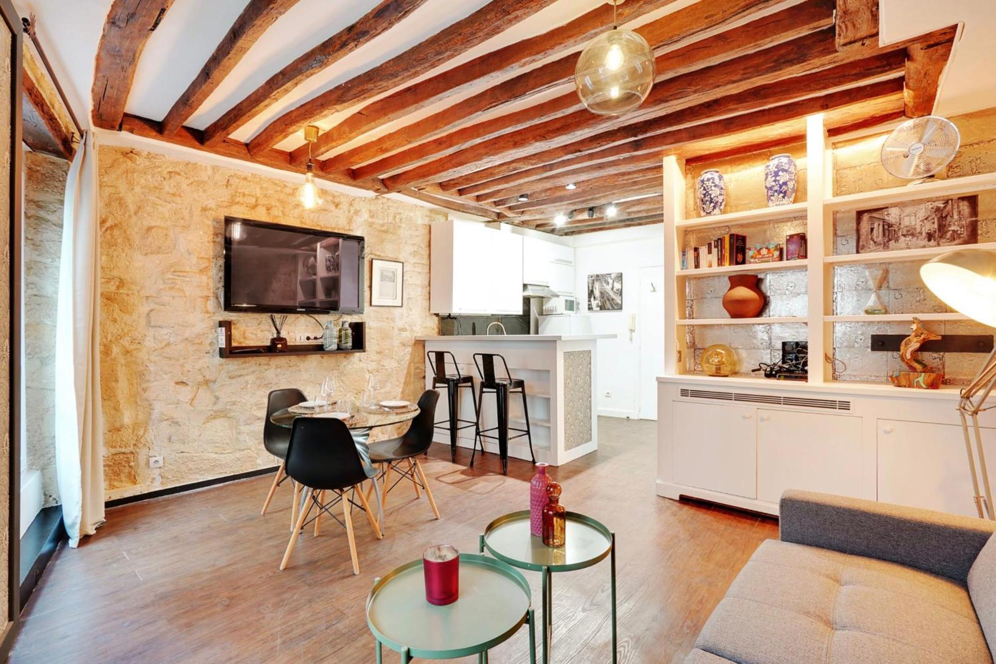 Marais - Vosges Luxury Flat Parijs